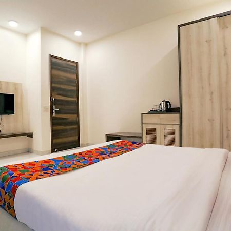 Fabhotel Ab Inn Huda City Center Gurgaon Exterior foto